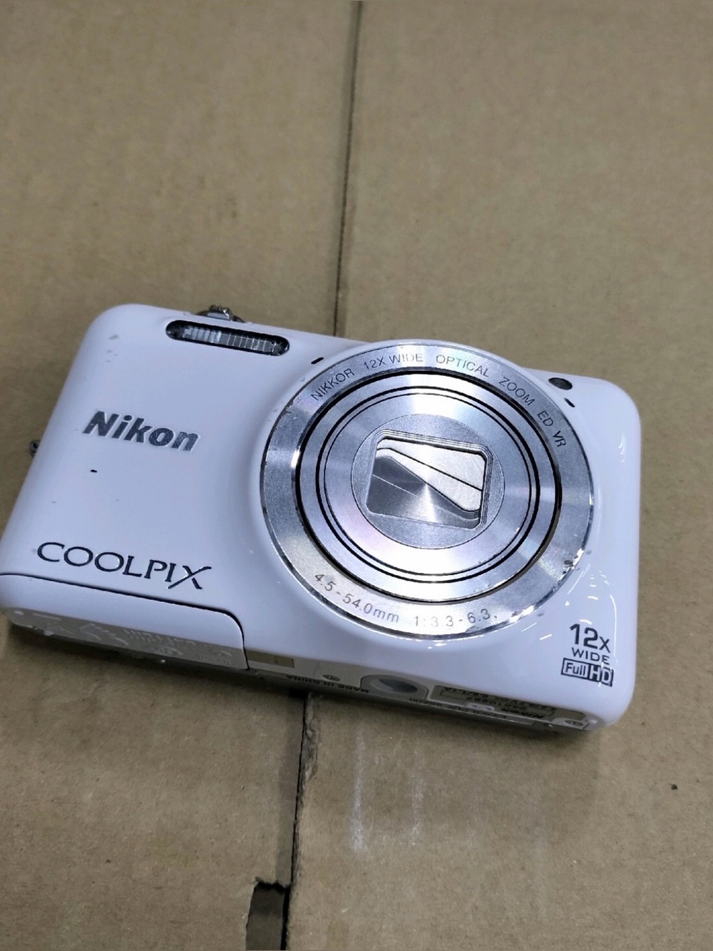 Nikon Coolpix S6600